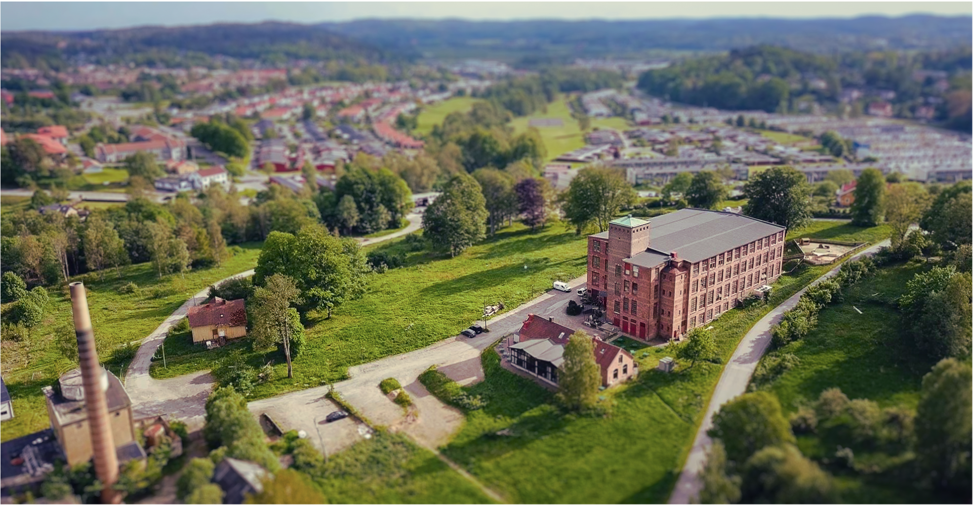 Flygfoto över spinneriet i Lindome.